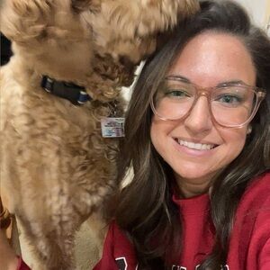 Meet your Posher, Alyssa